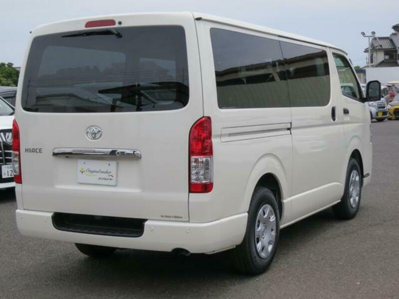 HIACE VAN