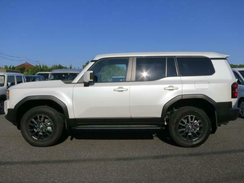 LAND CRUISER 250