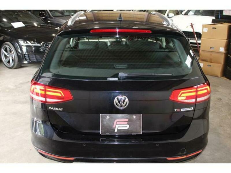 PASSAT VARIANT
