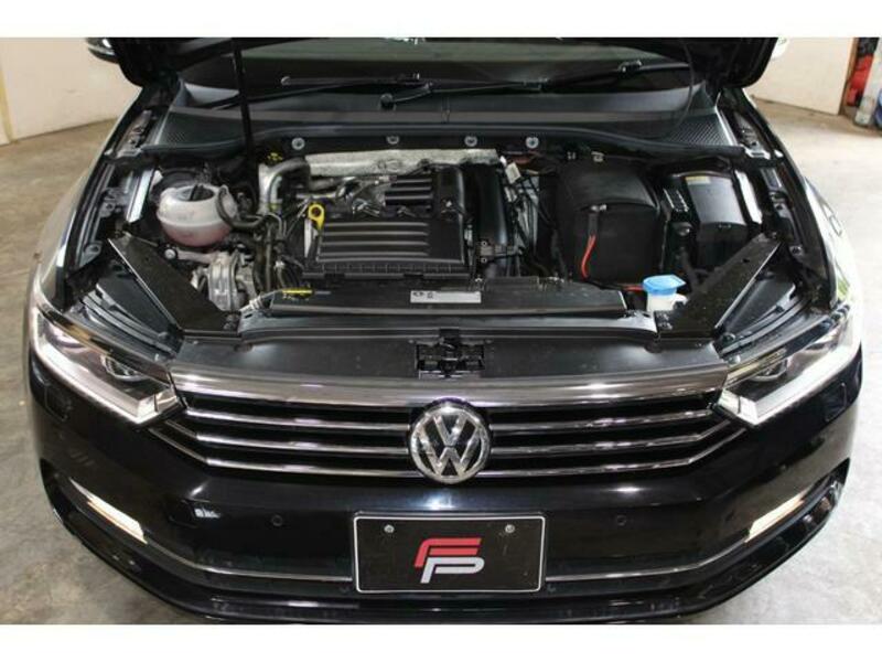 PASSAT VARIANT