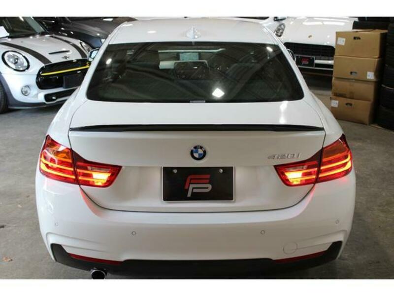4 SERIES