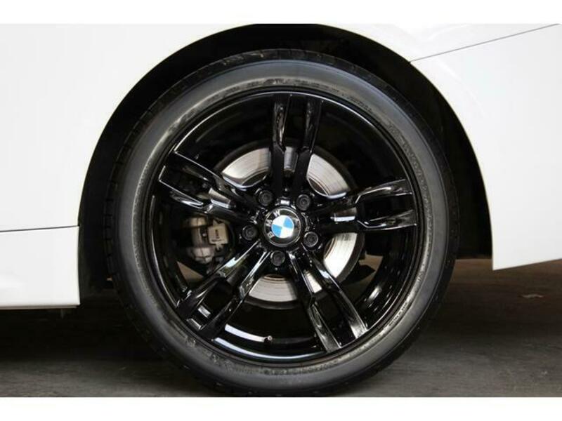 4 SERIES