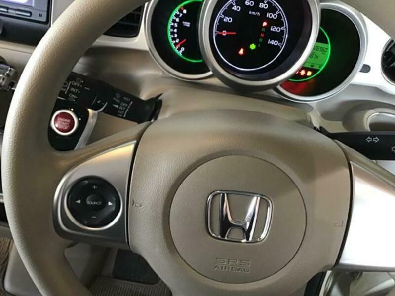 N BOX