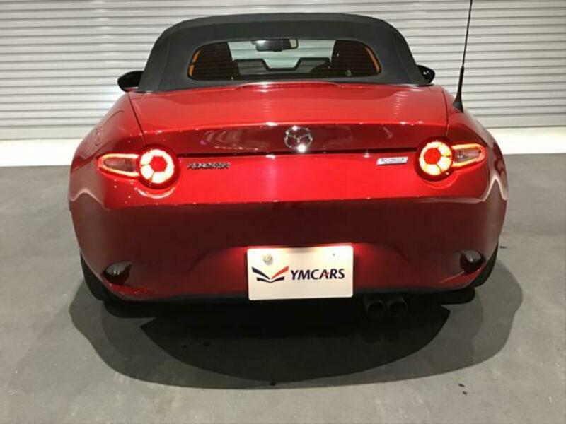 ROADSTER