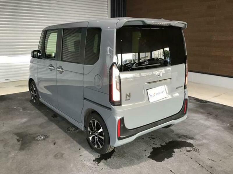 N BOX CUSTOM