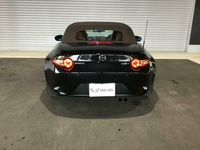 ROADSTER