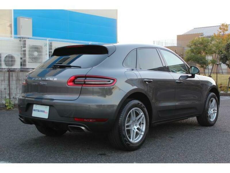 MACAN