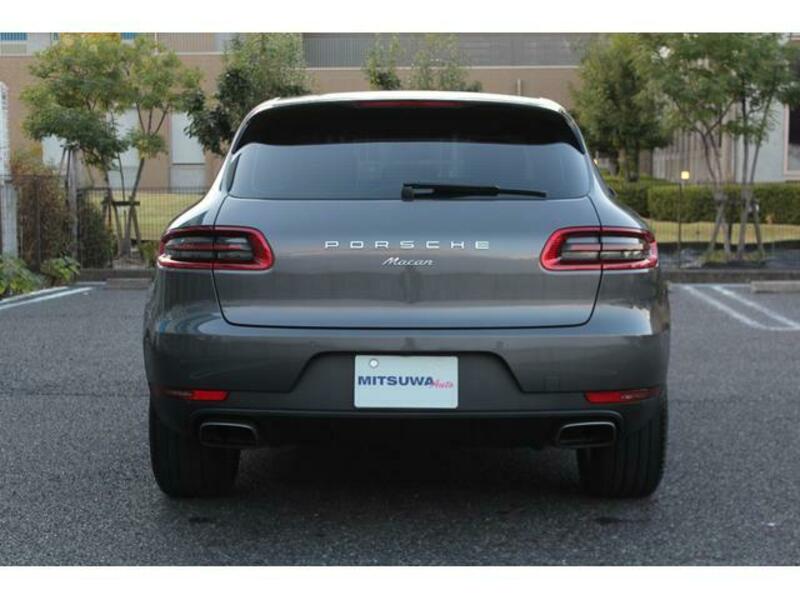 MACAN
