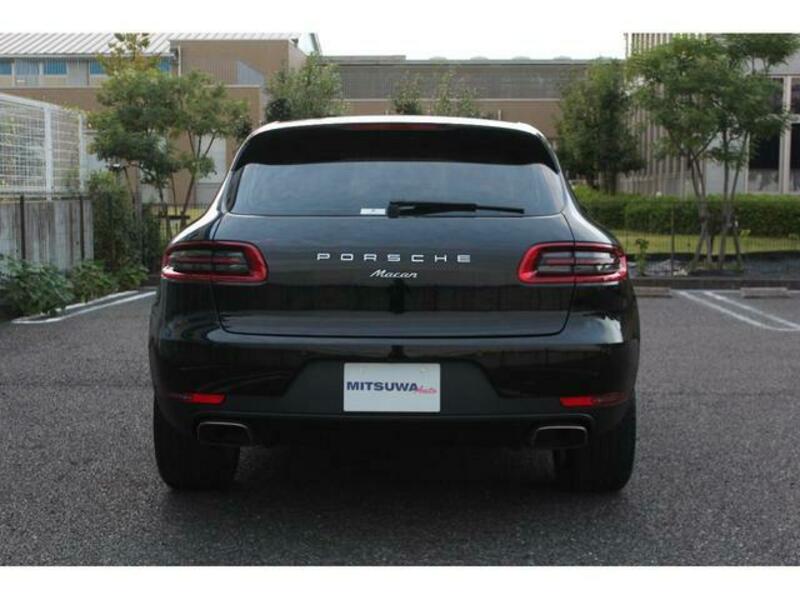 MACAN
