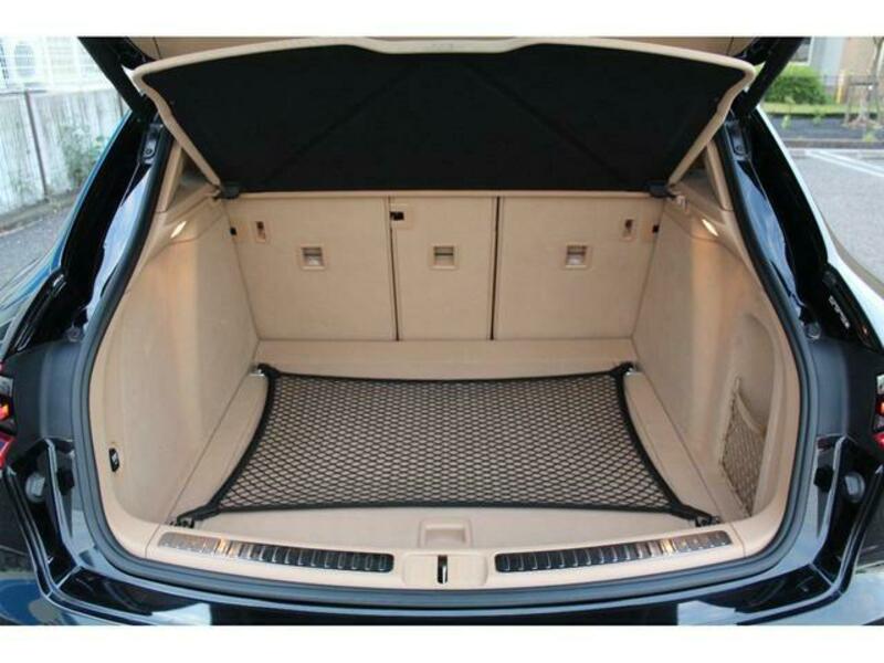MACAN