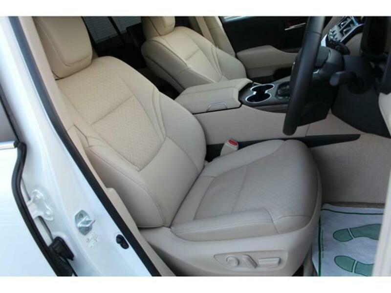 LAND CRUISER