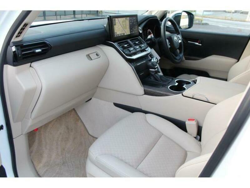 LAND CRUISER