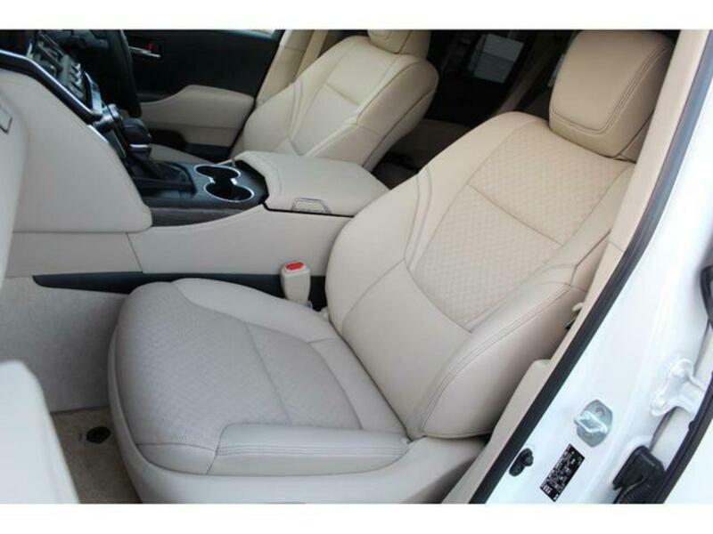 LAND CRUISER