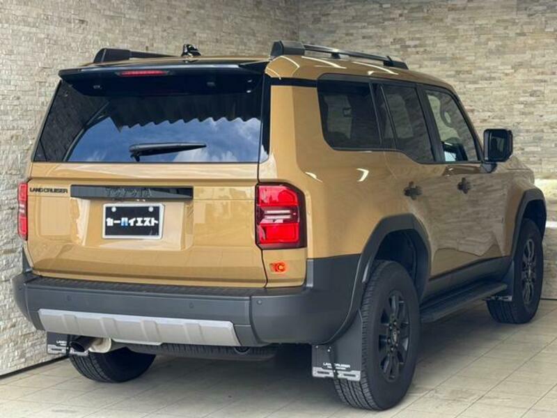 LAND CRUISER 250