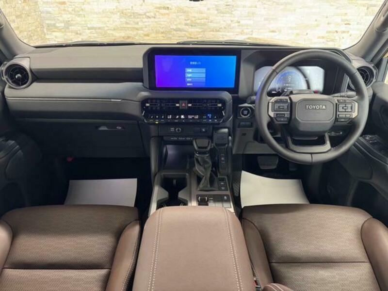 LAND CRUISER 250