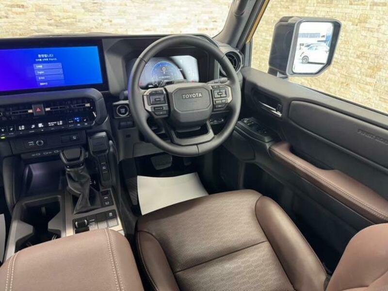 LAND CRUISER 250