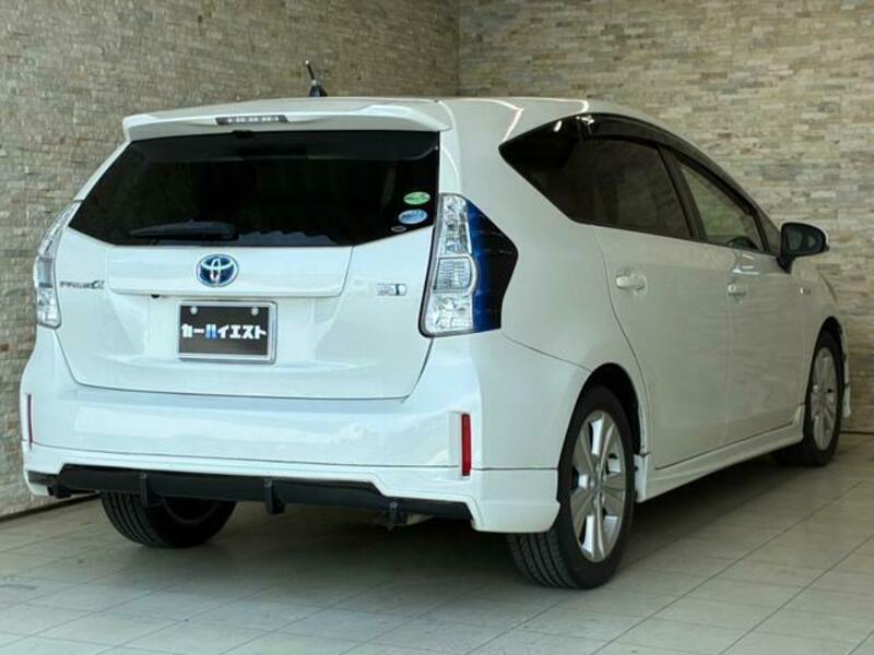 PRIUS ALPHA