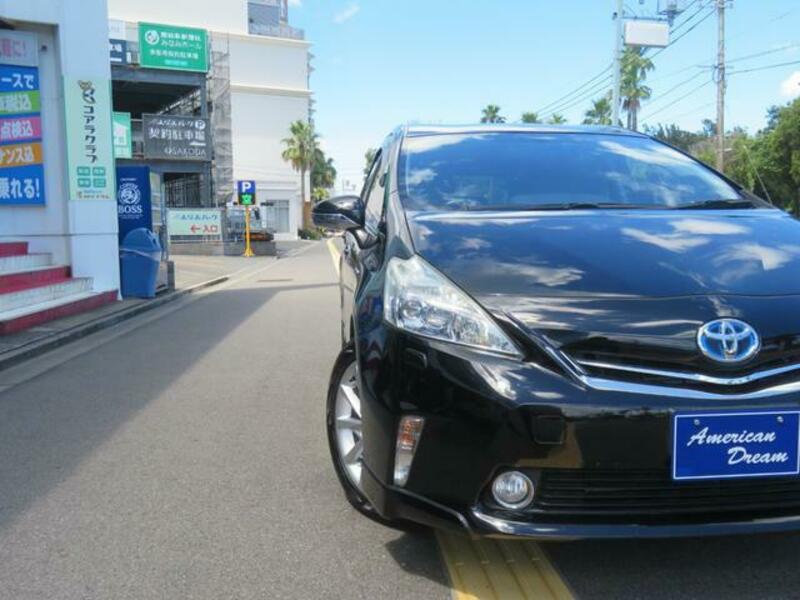 PRIUS ALPHA