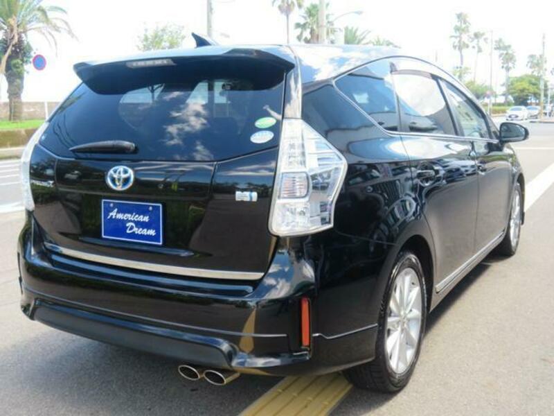 PRIUS ALPHA