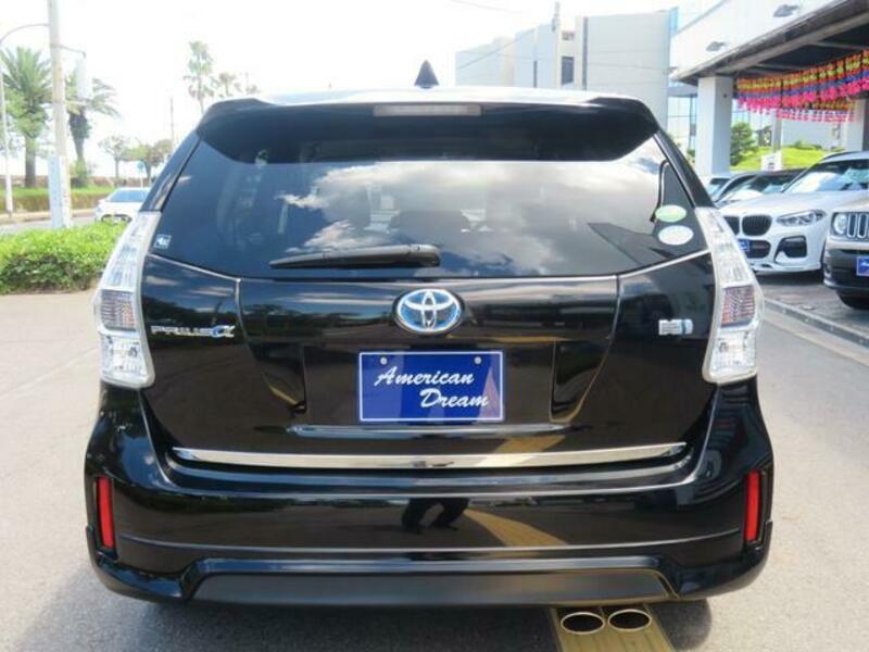 PRIUS ALPHA