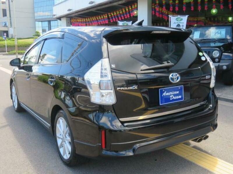 PRIUS ALPHA