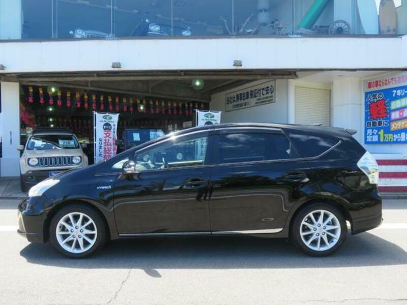 PRIUS ALPHA