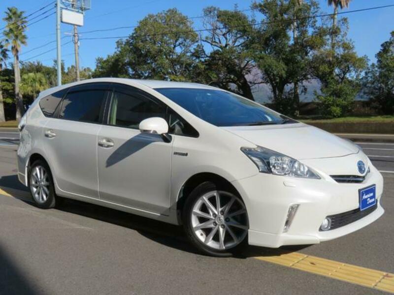 PRIUS ALPHA