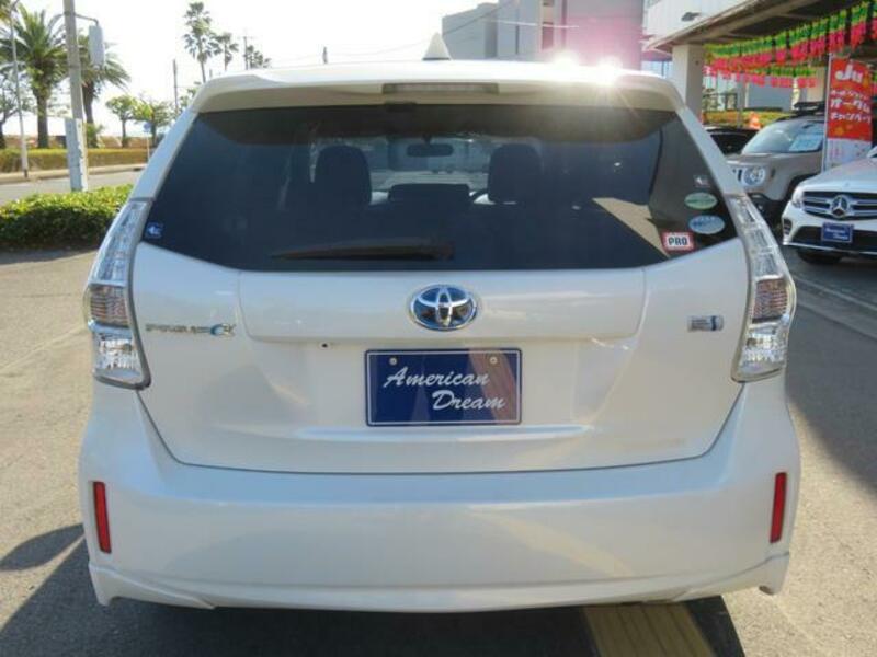 PRIUS ALPHA