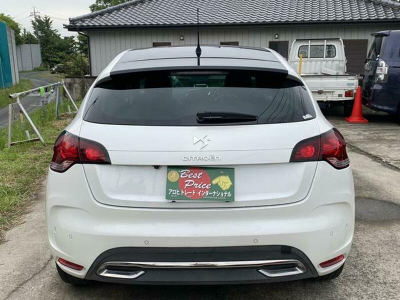 DS4