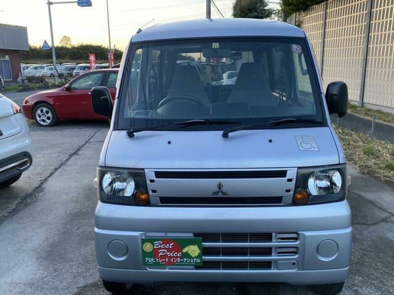 MINICAB VAN