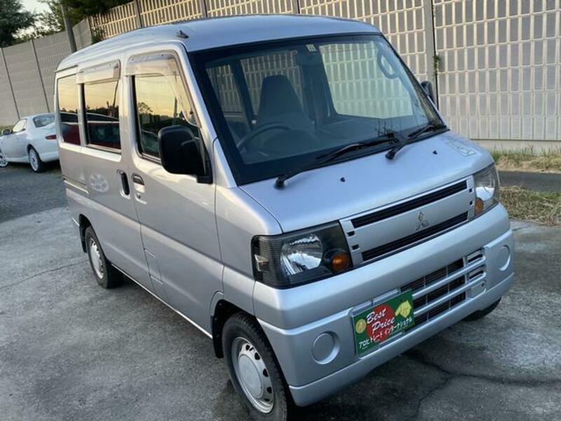 MINICAB VAN