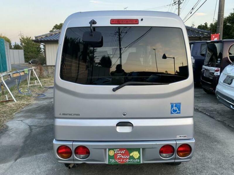 MINICAB VAN
