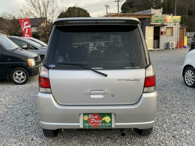 PLEO