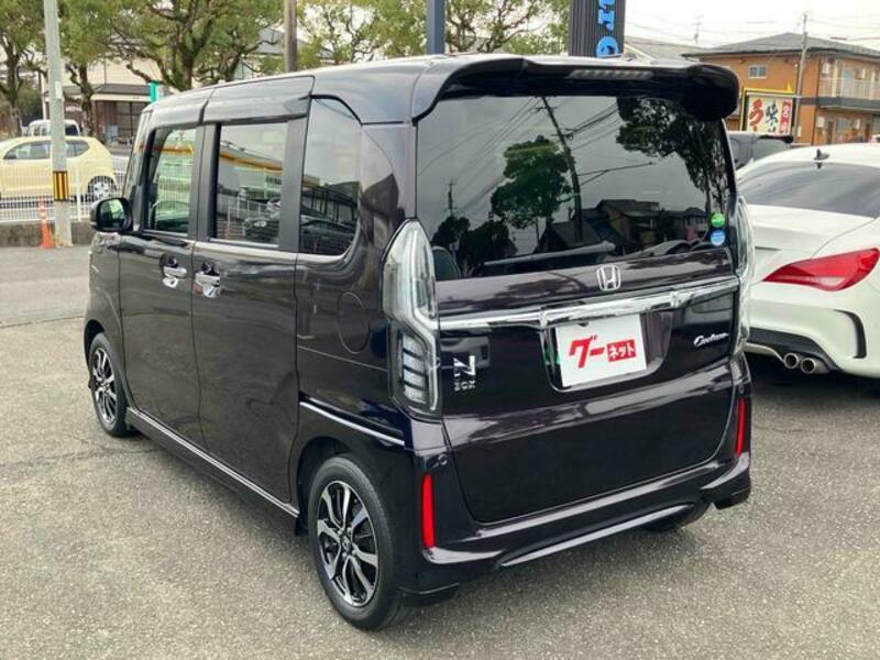 N BOX CUSTOM