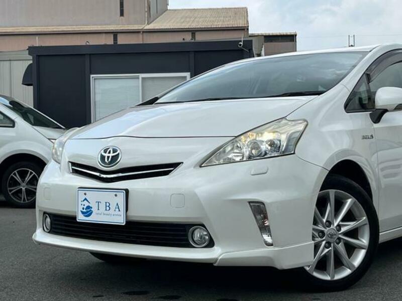 PRIUS ALPHA
