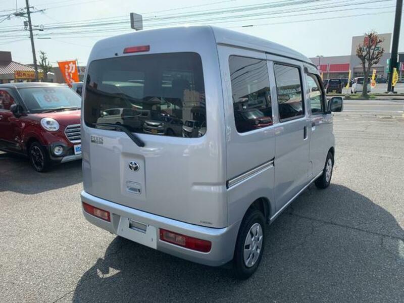PIXIS VAN