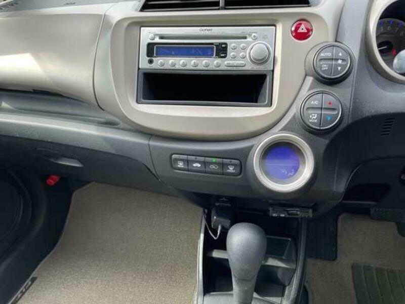 FIT HYBRID
