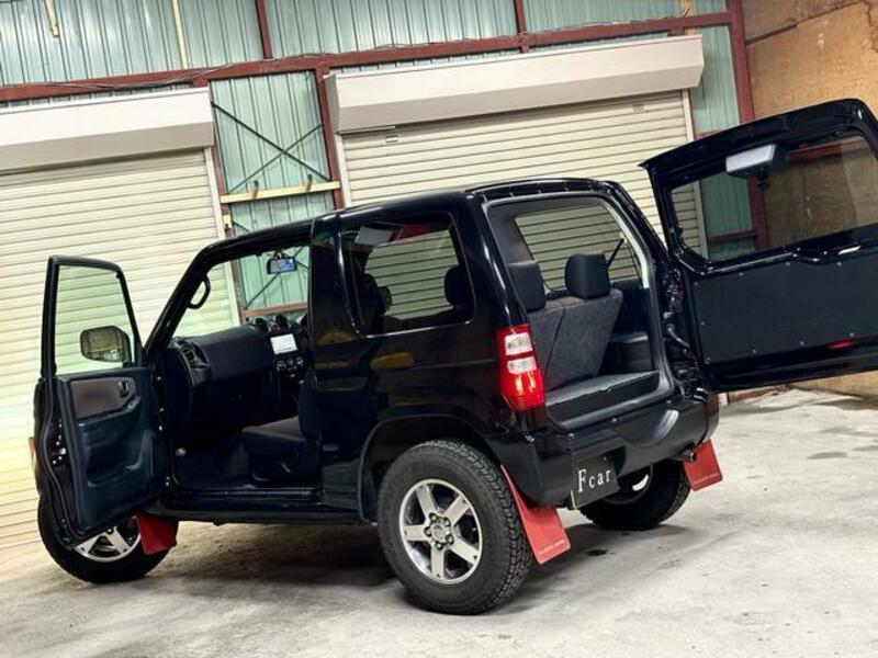 PAJERO MINI