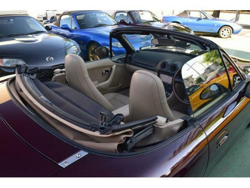 ROADSTER