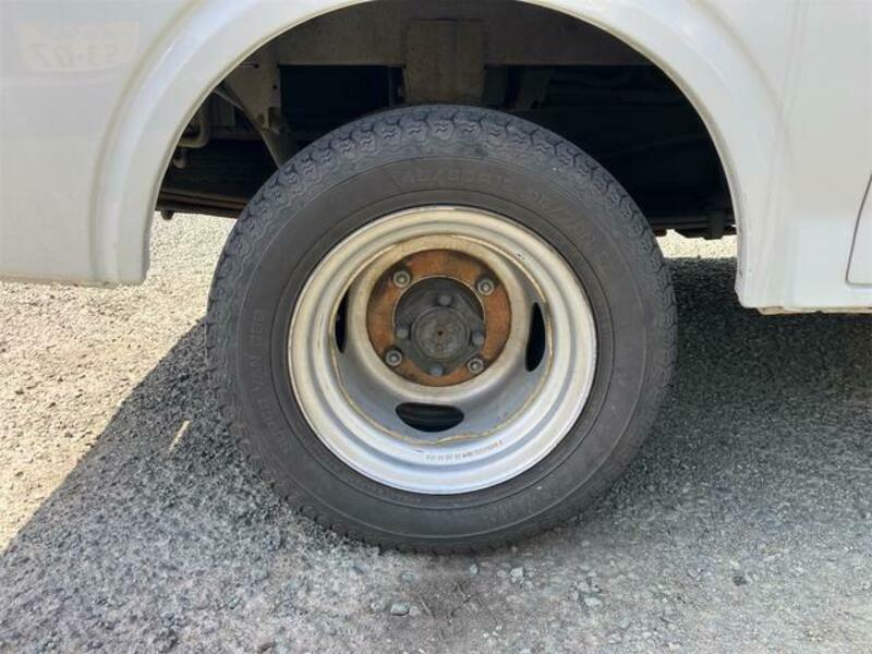 BONGO VAN