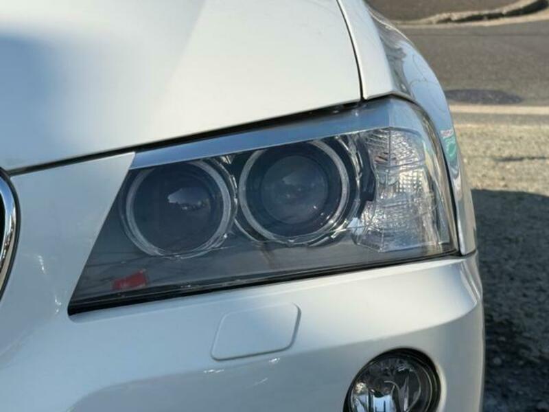 X3