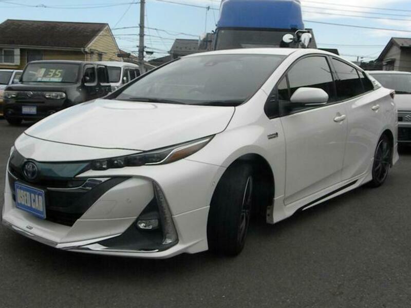 PRIUS PHV