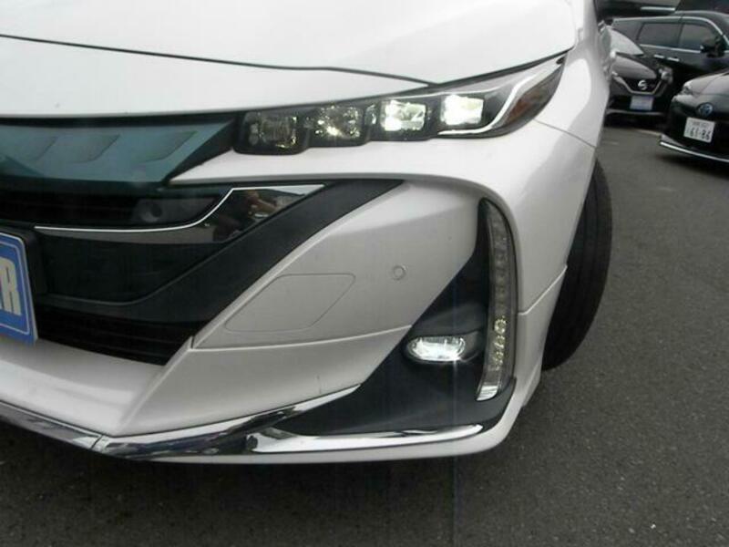 PRIUS PHV