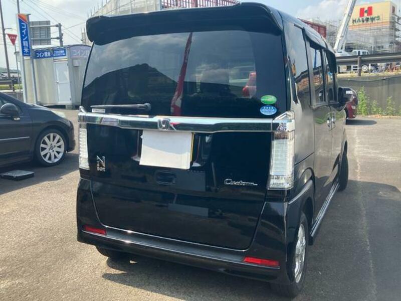 N BOX CUSTOM