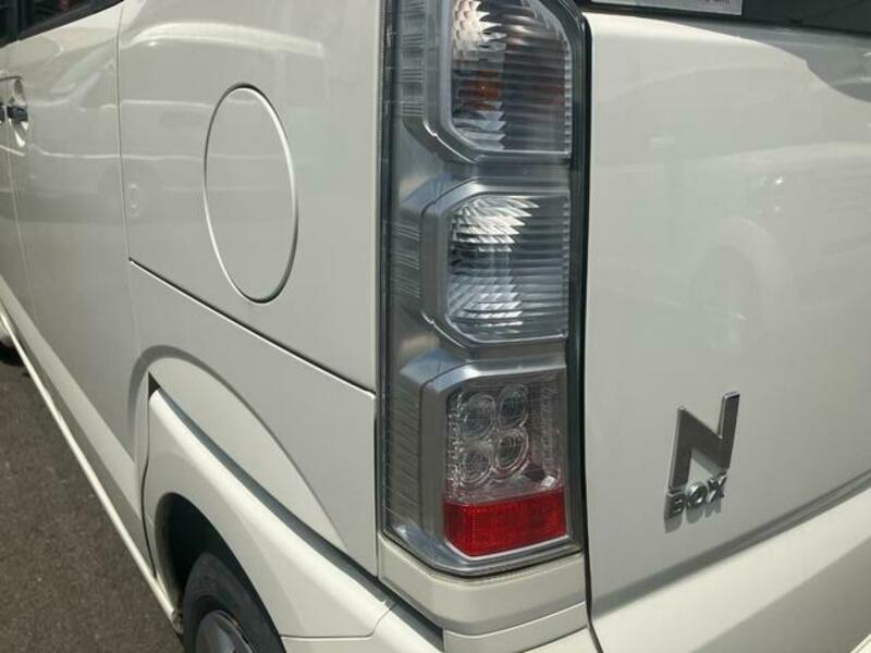 N BOX