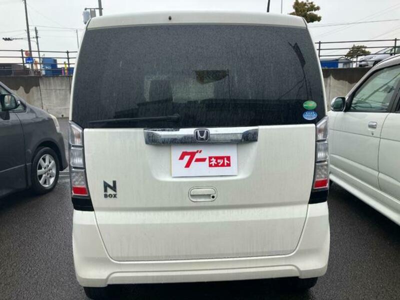 N BOX