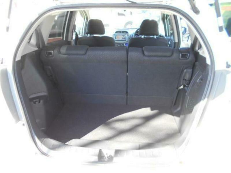 FIT HYBRID