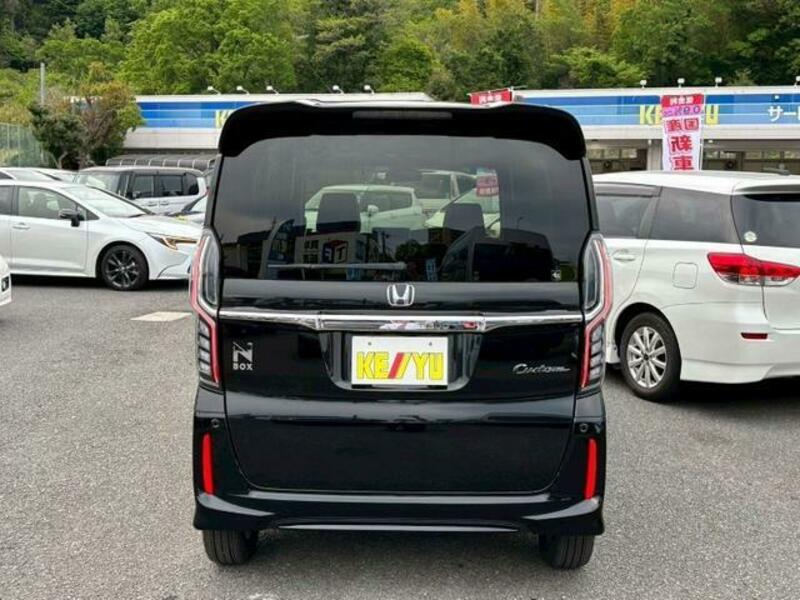 N BOX CUSTOM