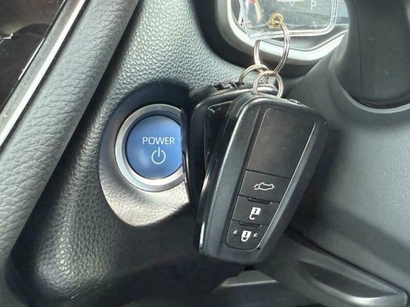 COROLLA CROSS