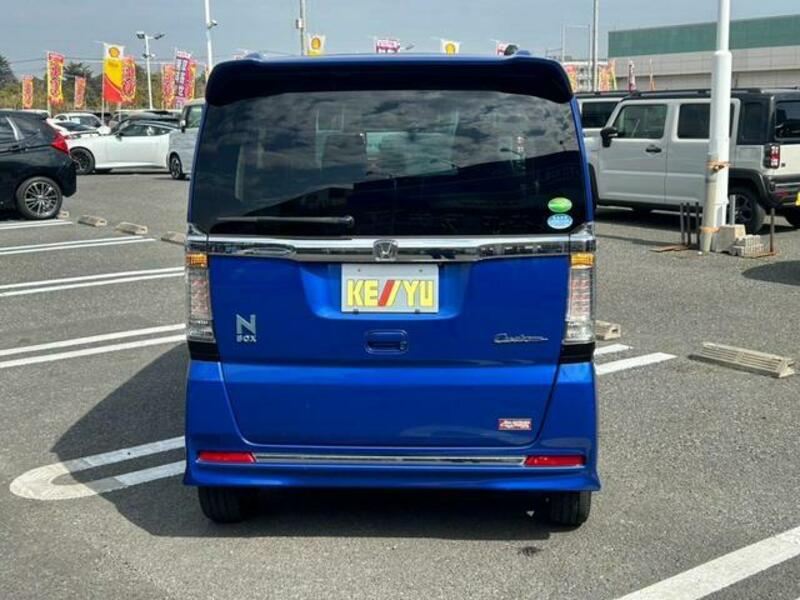 N BOX CUSTOM